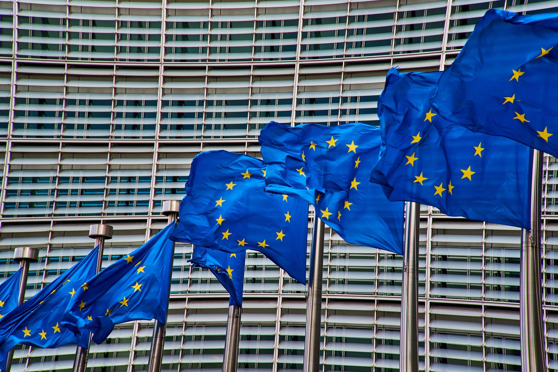 LA COMISIÓN EUROPEA PRESENTA SUS RECOMENDACIONES SOBRE LA POLÍTICA ECONÓMICA DE LOS PAÍSES DEL EURO